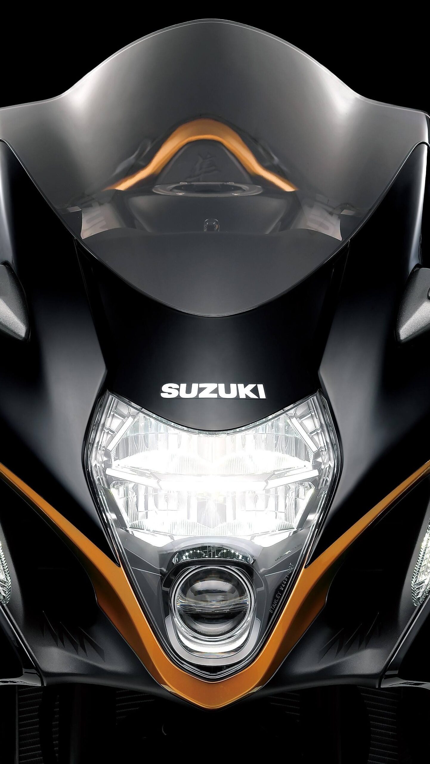 2022 Suzuki Hayabusa de frente