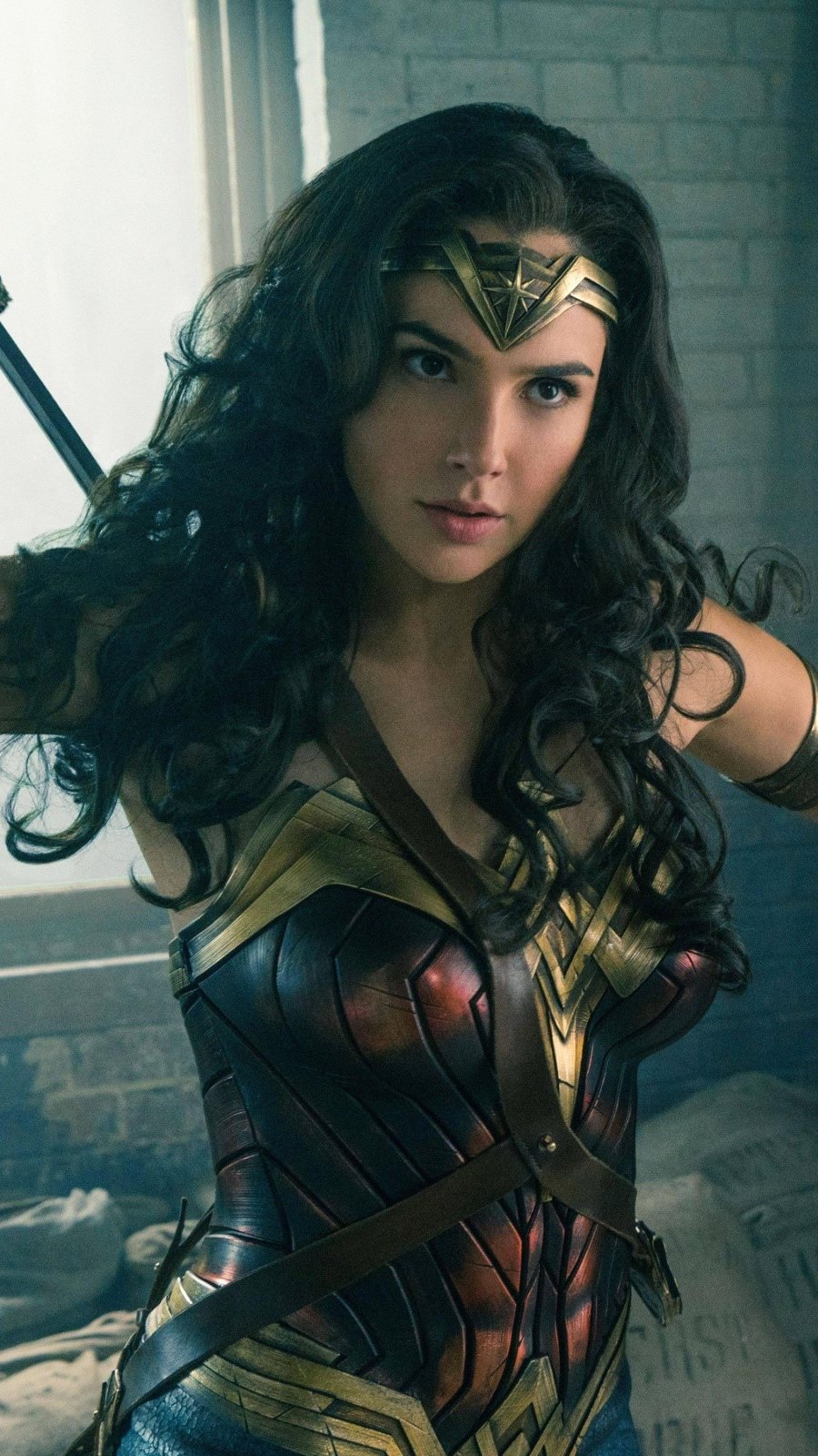 Actriz Gal Gadot como La mujer maravilla