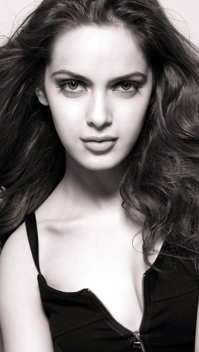 Actriz Shazahn Padamsee