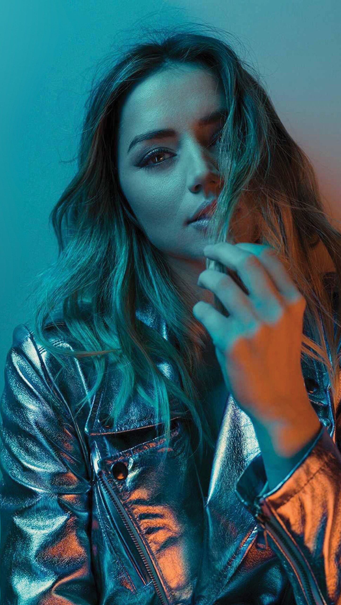 Ana de Armas en luz azul