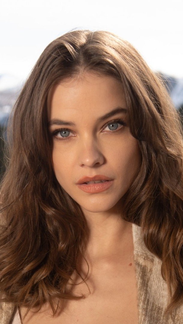 Barbara Palvin rostro