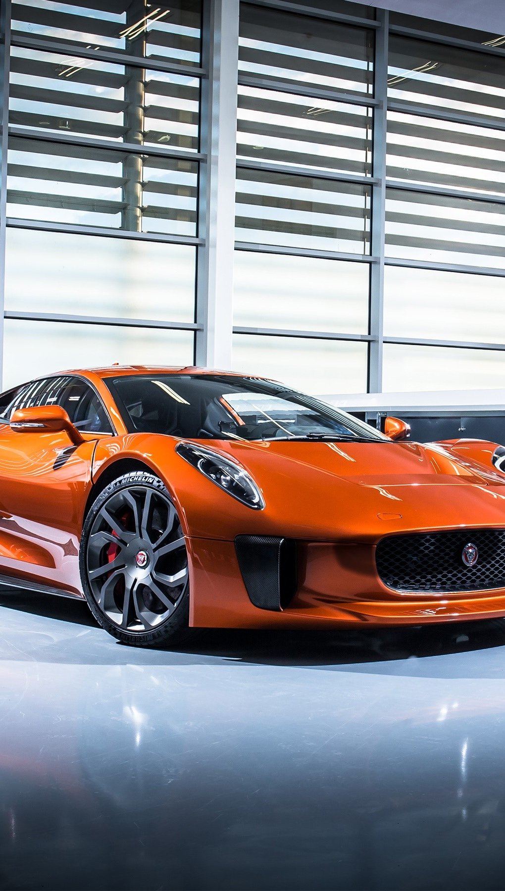 Carro de Spectre Jaguar C X75