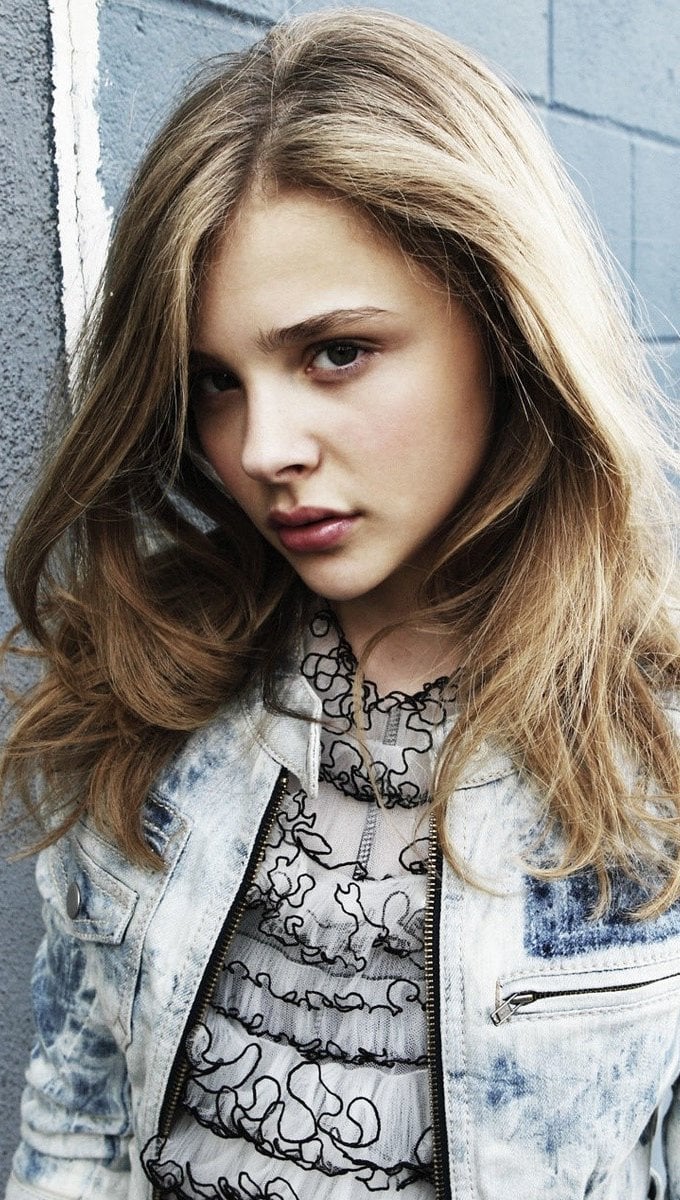 Chloe Moretz en la calle