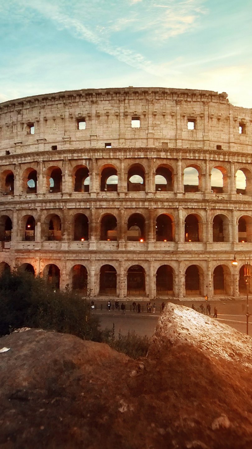 Coliseo Romano al atardecer