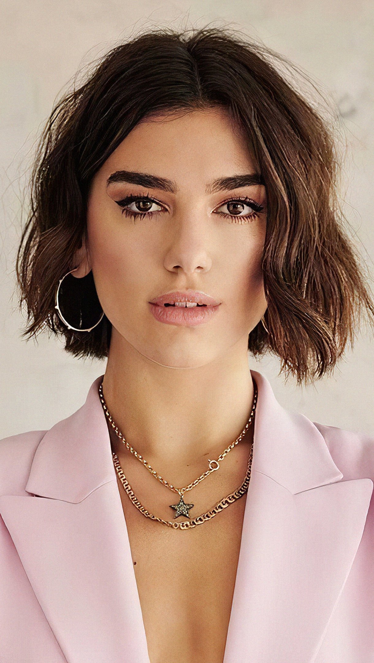 Dua Lipa cabello corto