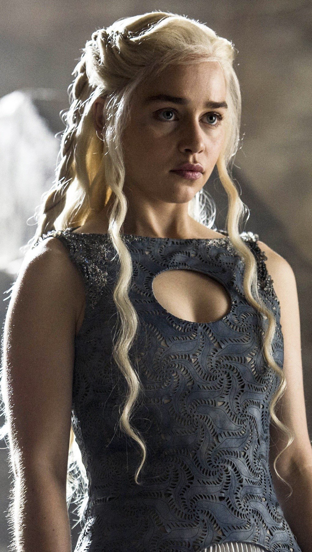 Emilia Clarke como Daenerys Targaryen