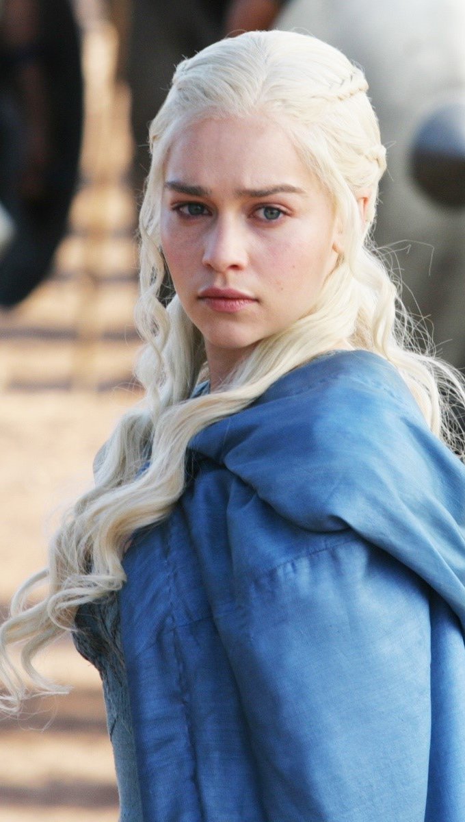 Emilia Clarke en Juego de Tronos