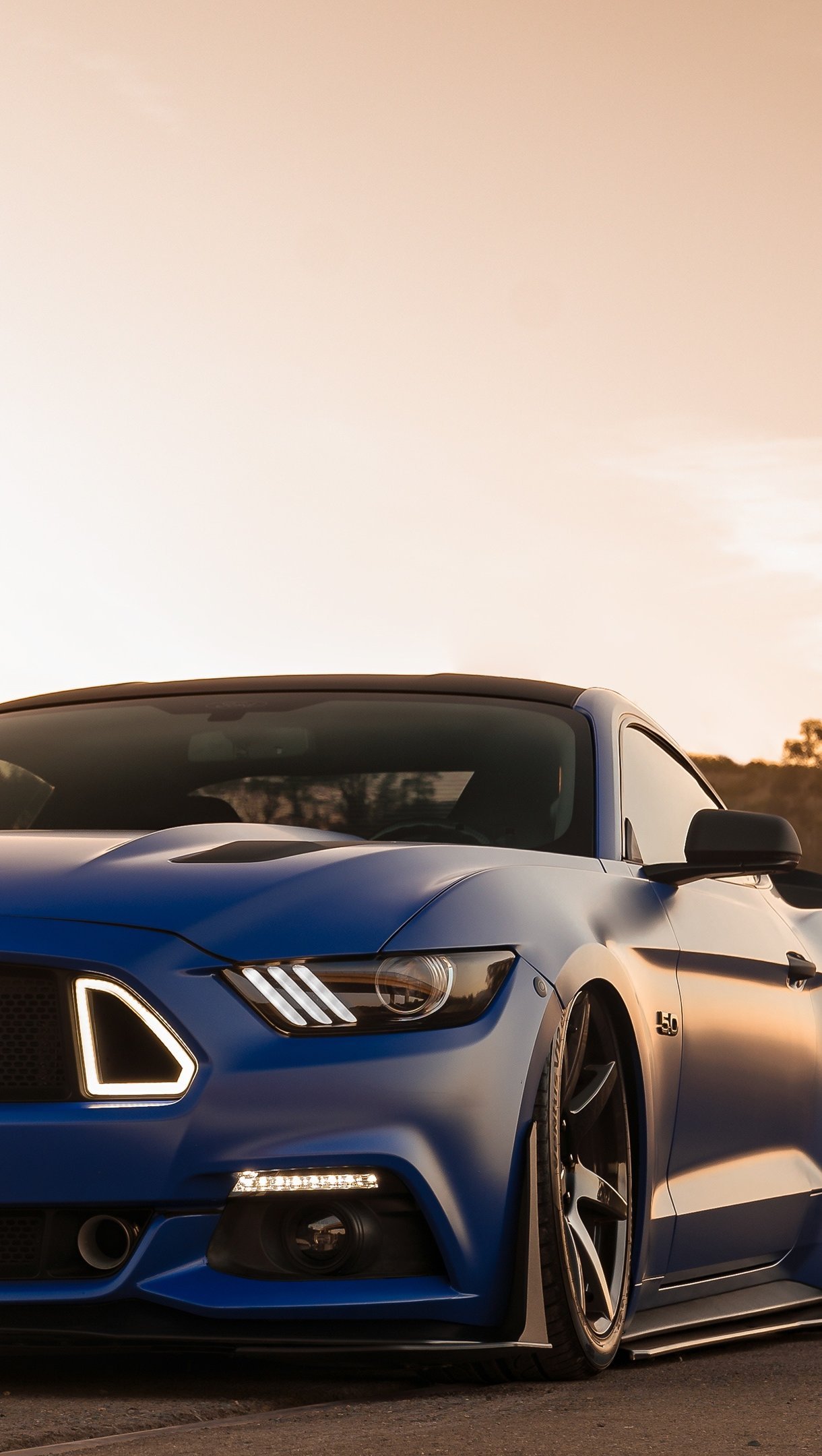 Ford Mustang GT frente