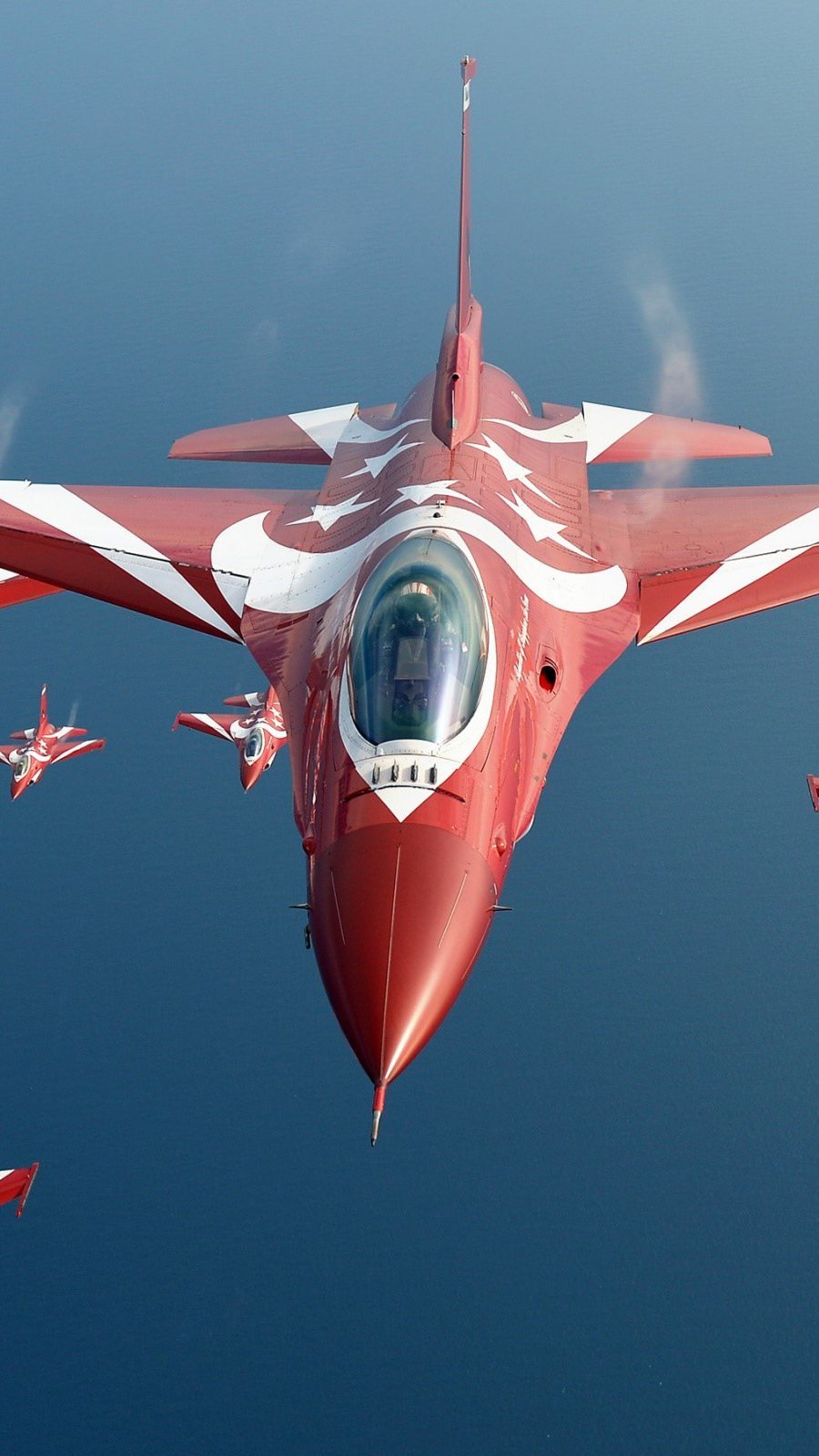 General Dynamics F16 Fighting Falcon Jet Fighter