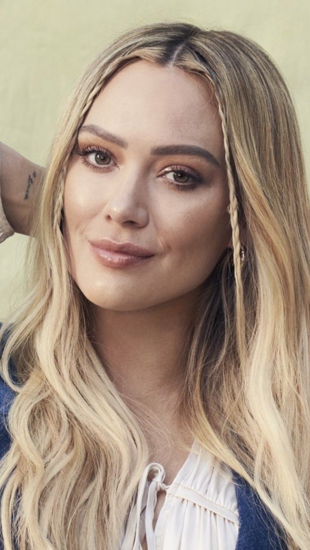 Hilary Duff para Hustle