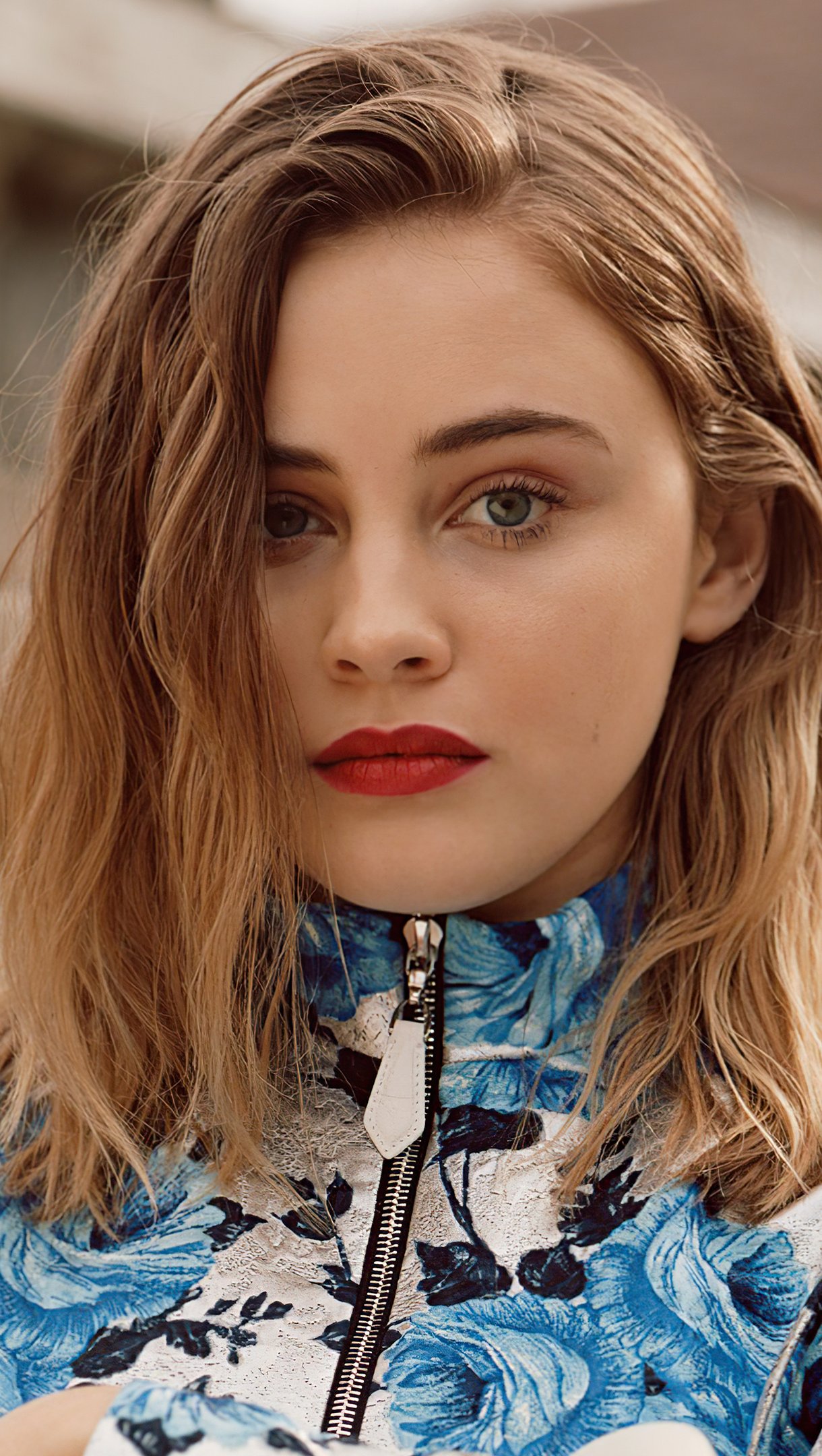 Josephine Langford revista V