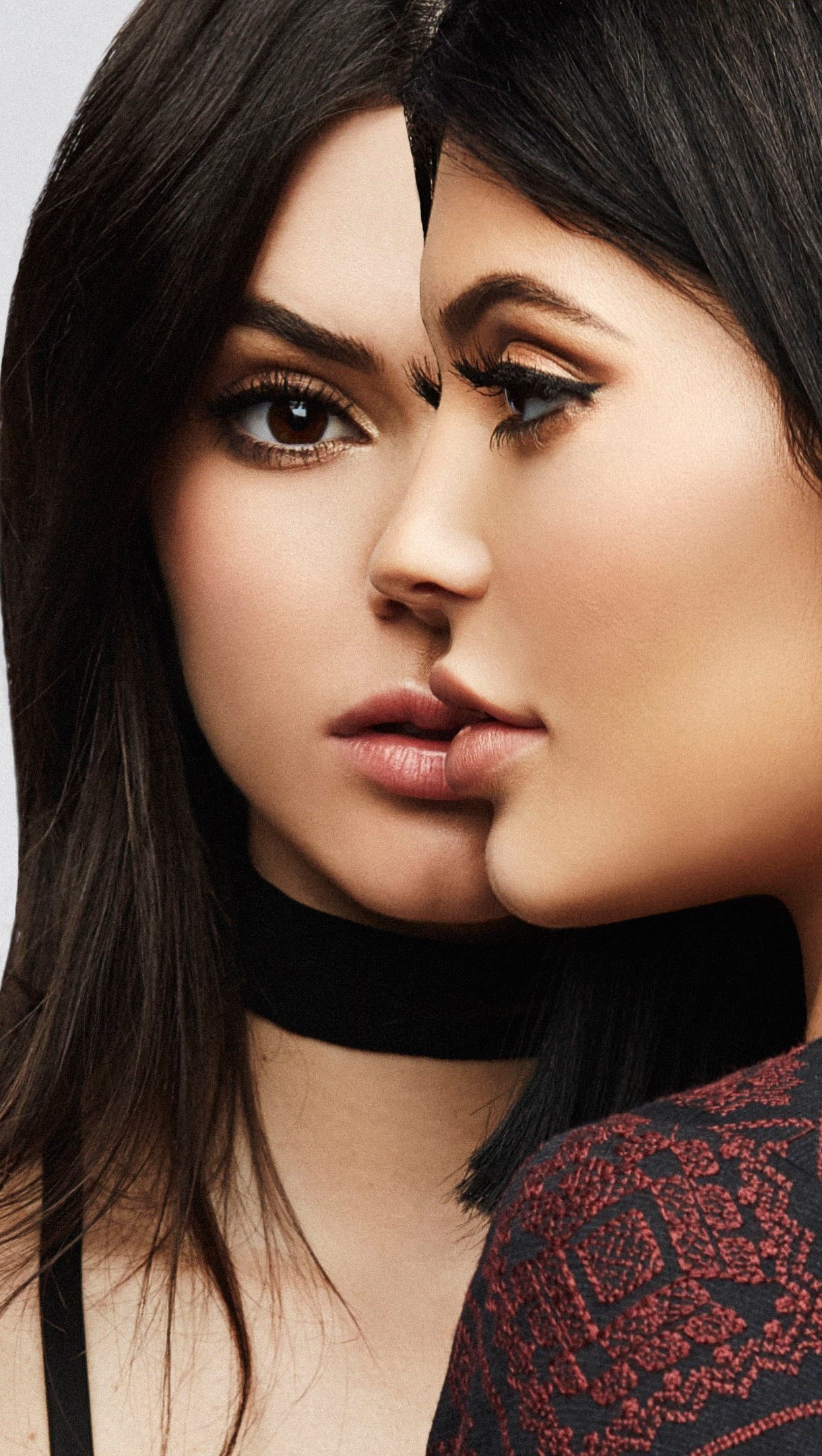 Kendall Jenner y Kylie Jenner de perfil