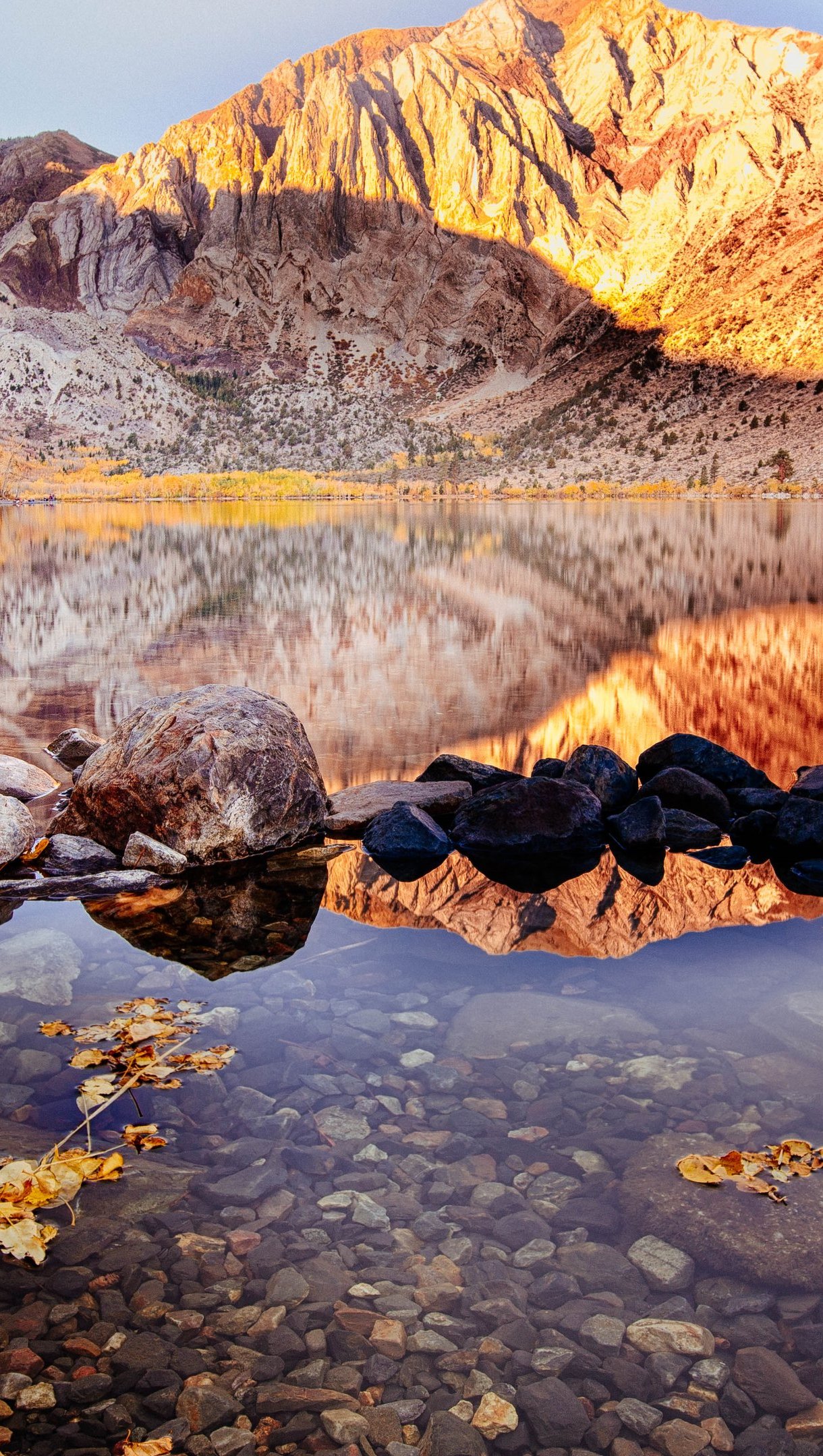 Lago en el otoño