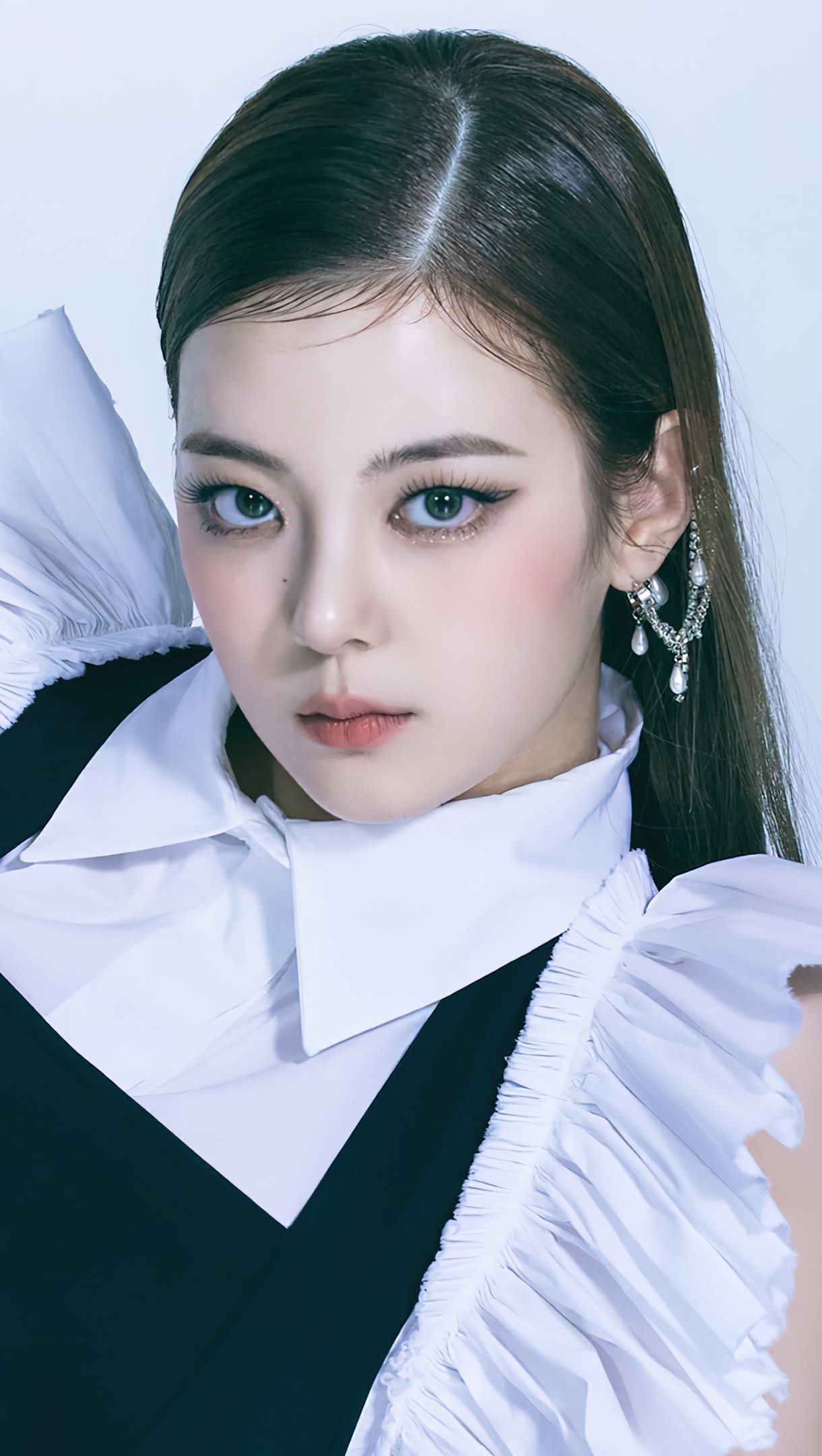 Lia de ITZY Checkmate