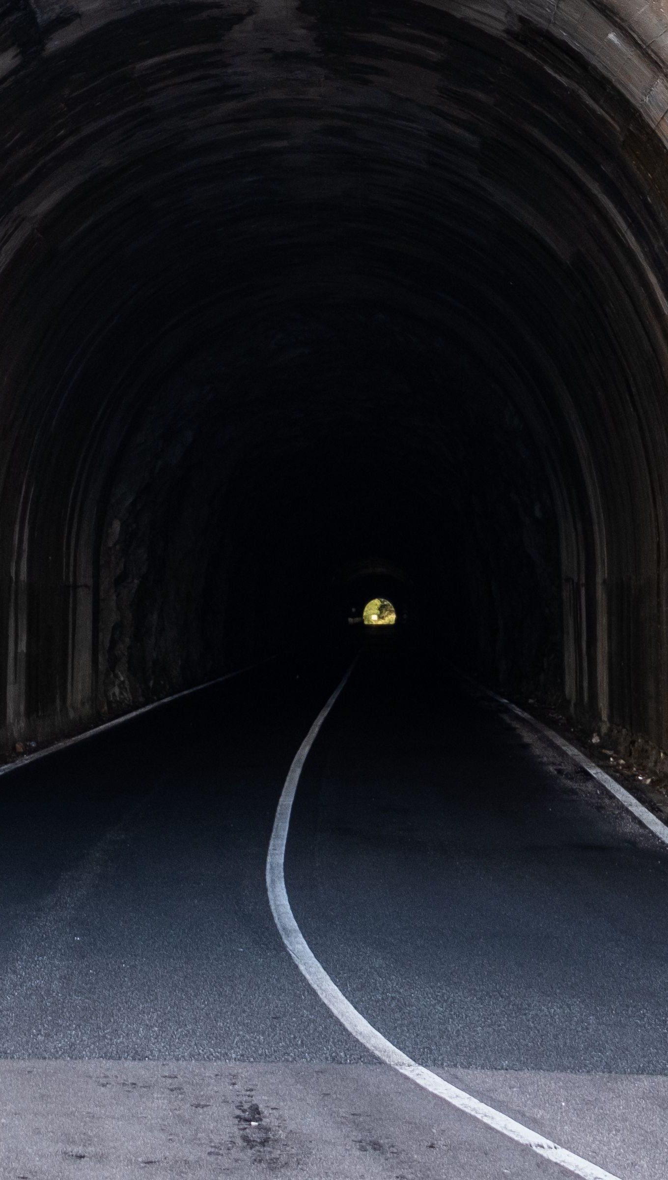 Luz a través del túnel