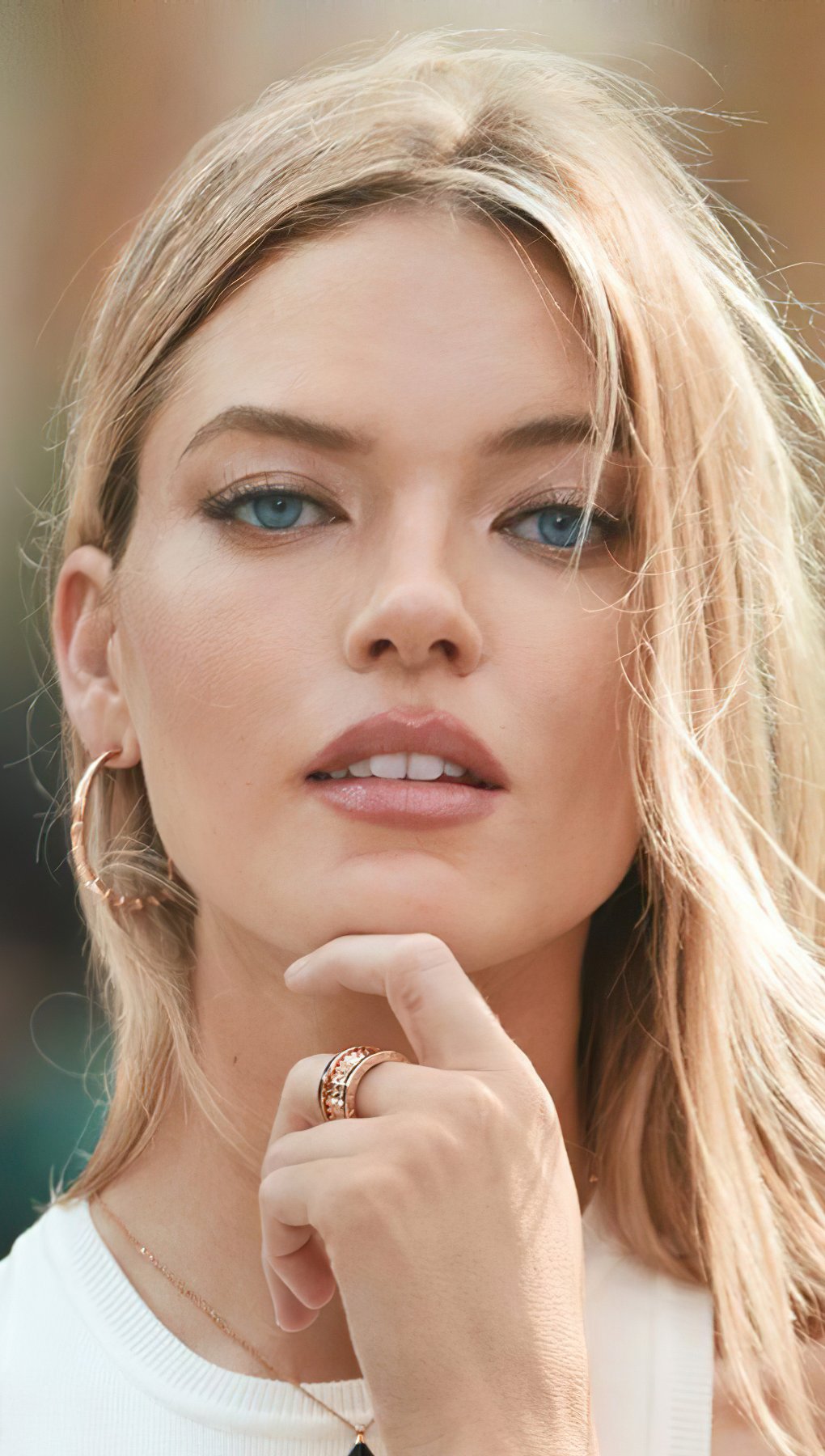 Martha Hunt Bulgari 2020