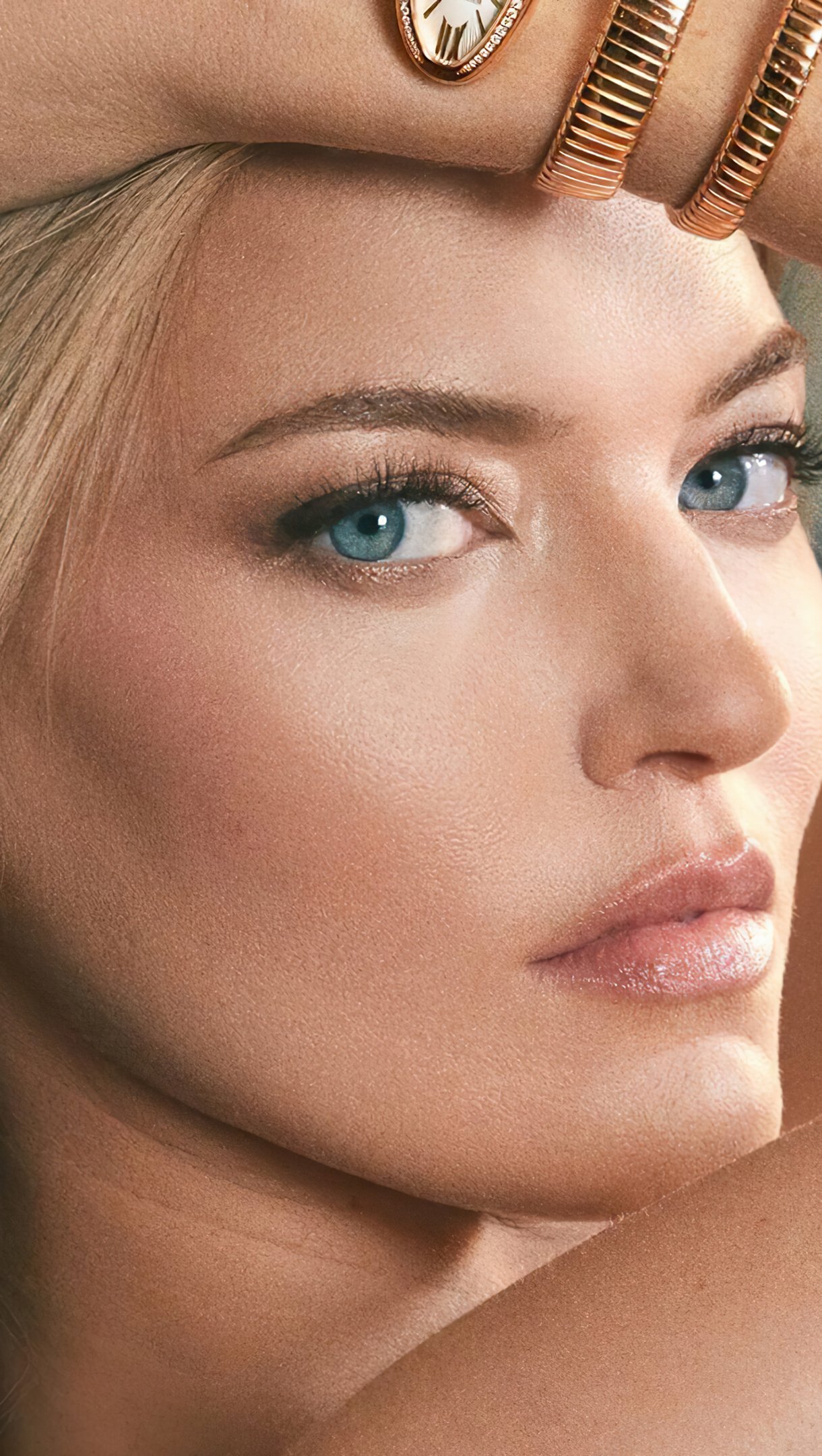 Martha Hunt rostro