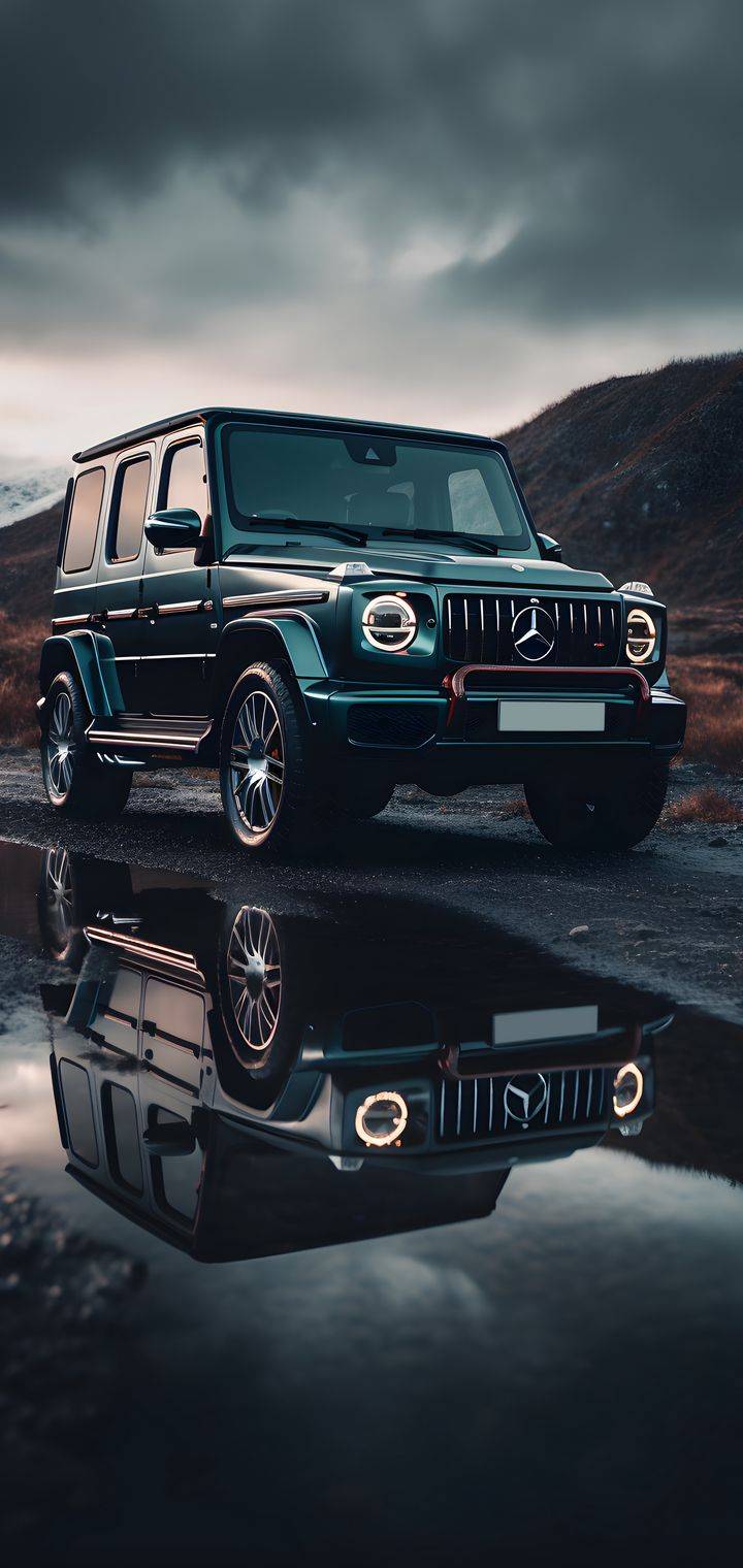 Mercedes benz camioneta 4×4 todo terreno en la montaña