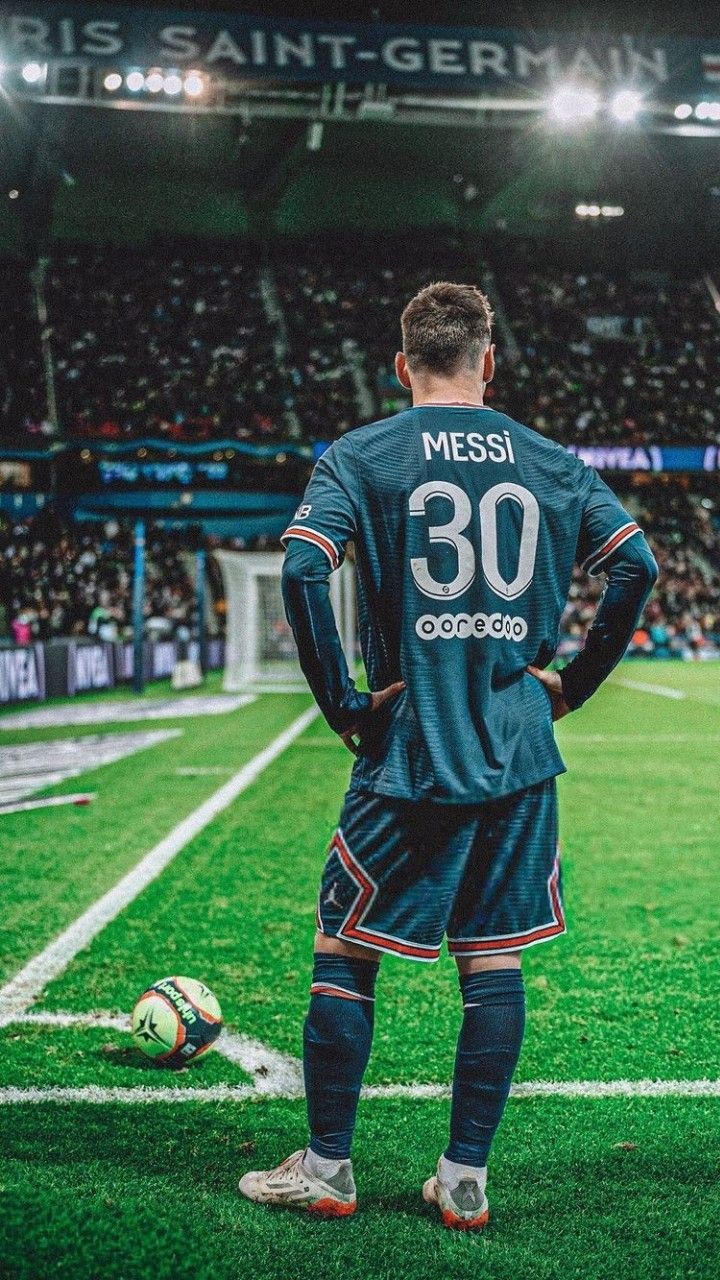 Messi PSG Corner Tiro