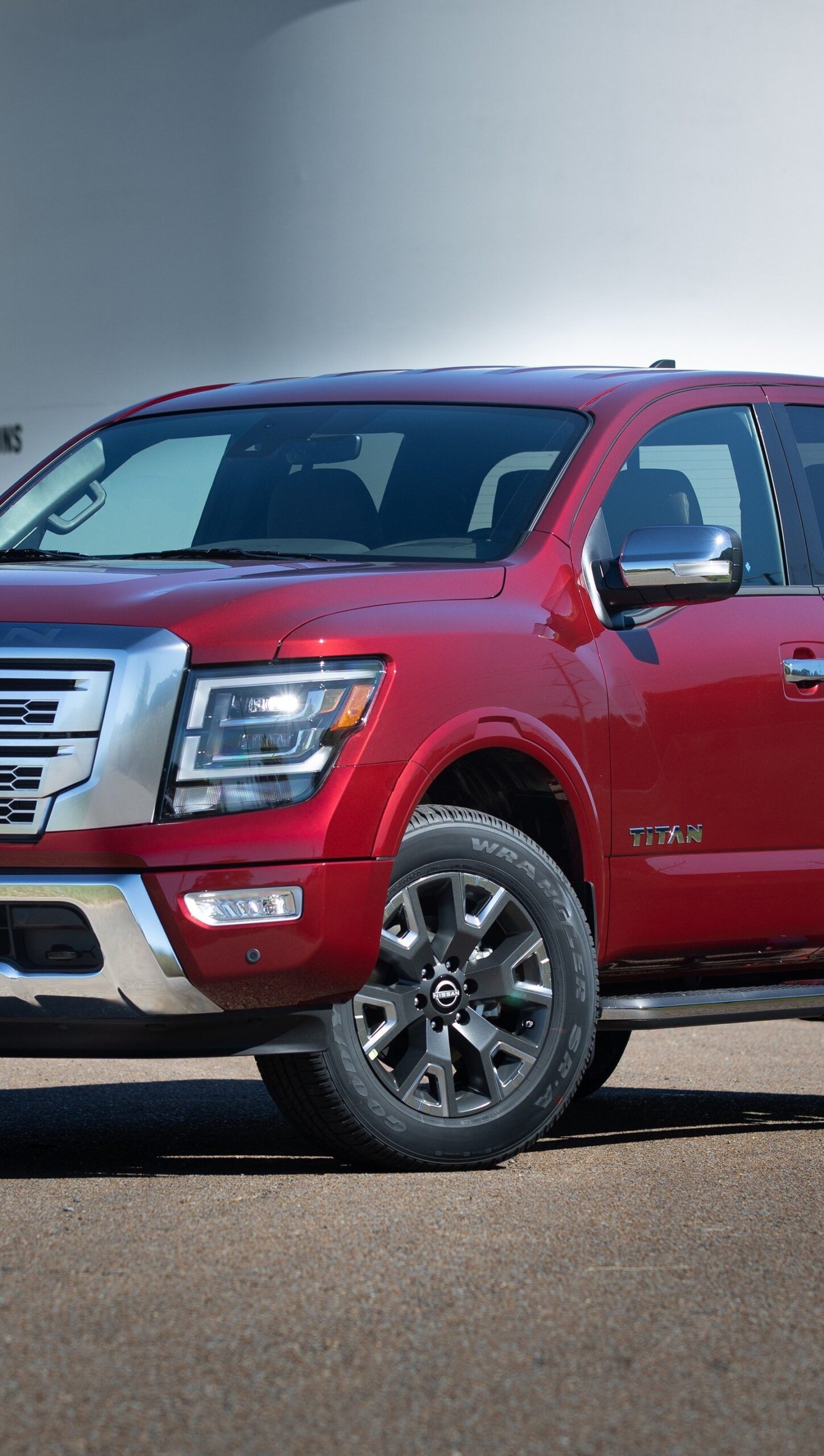 Nissan Titan XD Platinum Reserve Crew Cab 2023