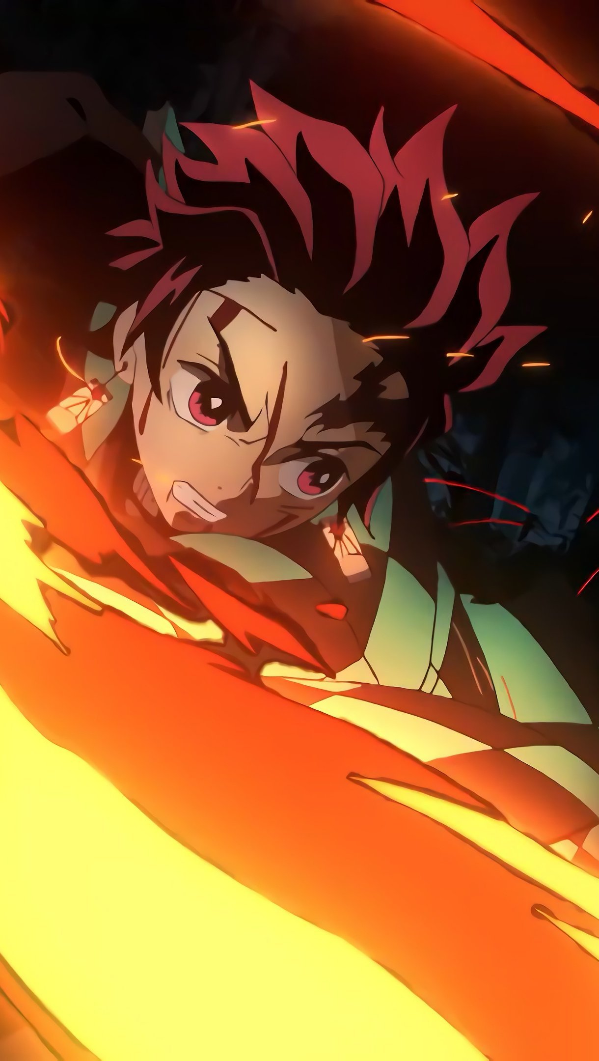 Tanjiro con katana en llamas del anime Kimetsu no Yaiba