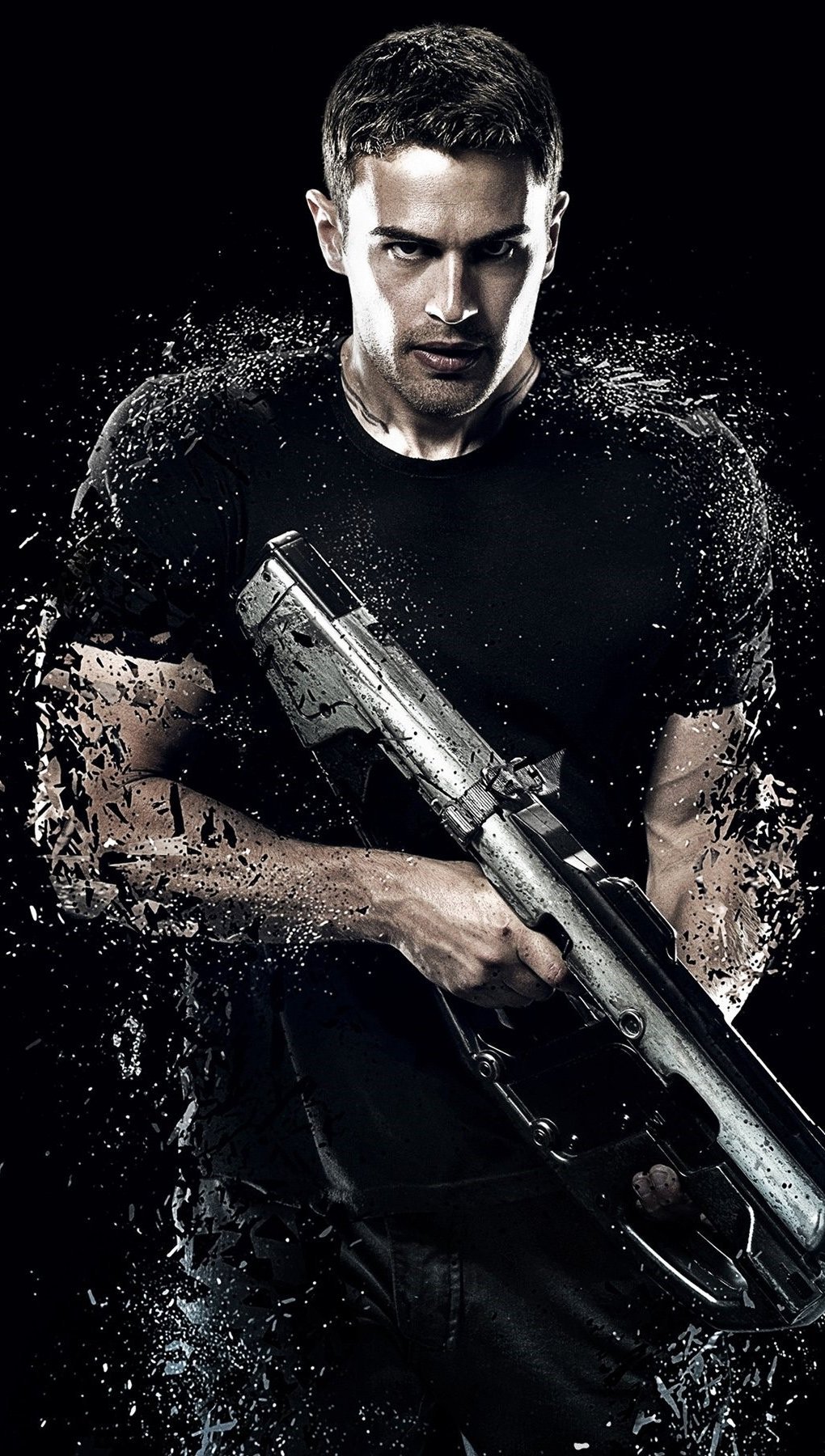 Theo James para Insurgente