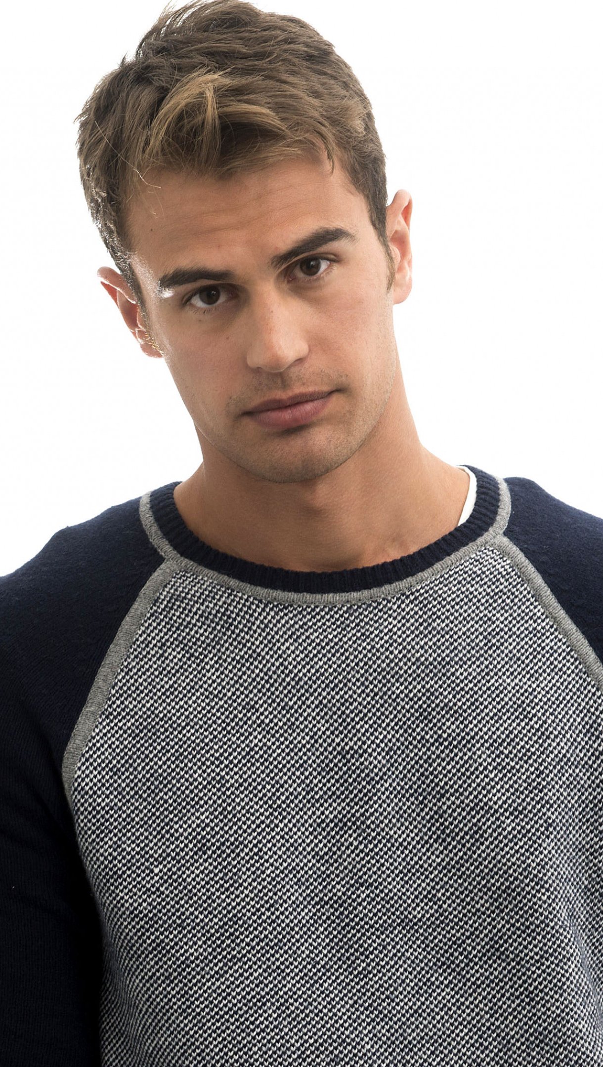 Theo James