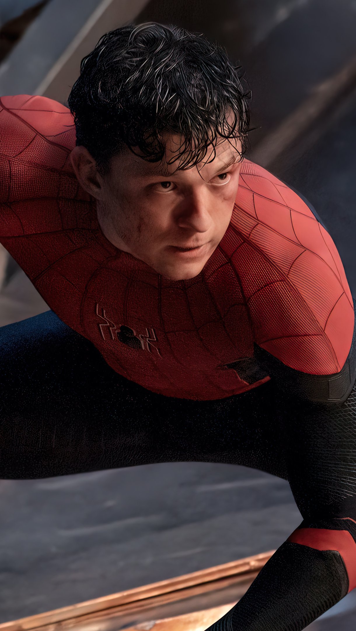 Tom Holland en El hombre araña Sin camino a casa